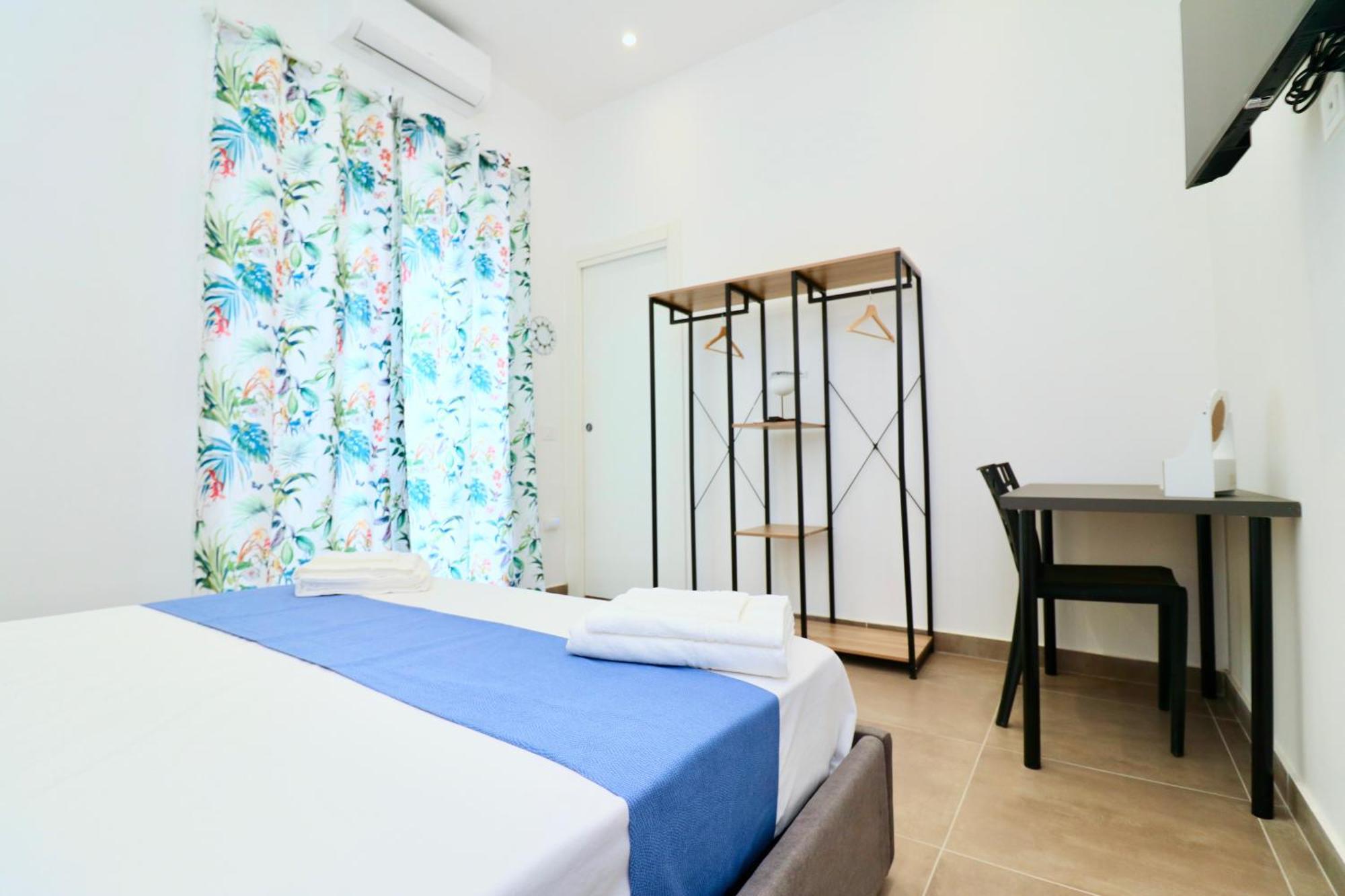 Airport Guest Houses Napoli Bagian luar foto
